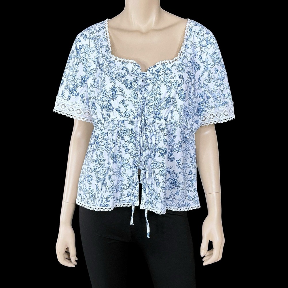 Bagatelle Top Women XL White Blue Floral Square Neck Tie Front Short Sleeve NWT